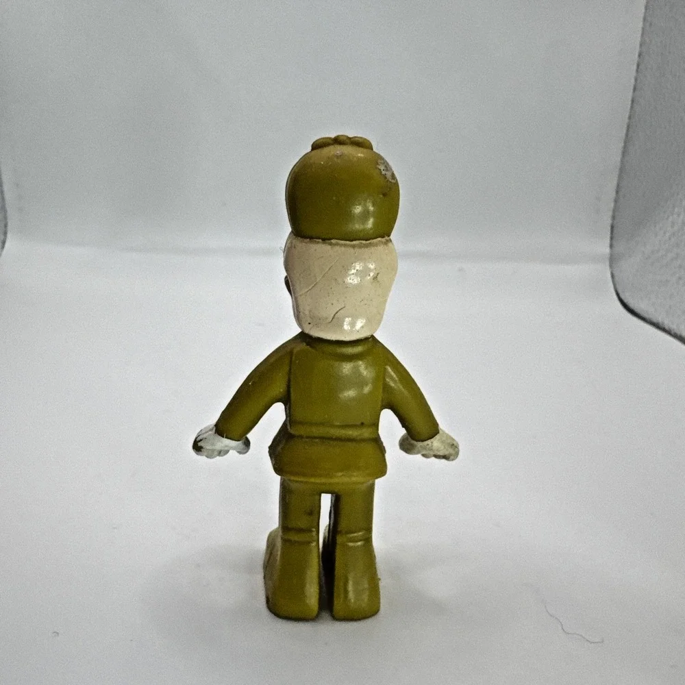 Bugs Bunny (1991) and Elmer Fudd (1988) Lot Of 2 WBI Bendable Toys‎